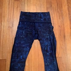 Lulu Lemon capri pants